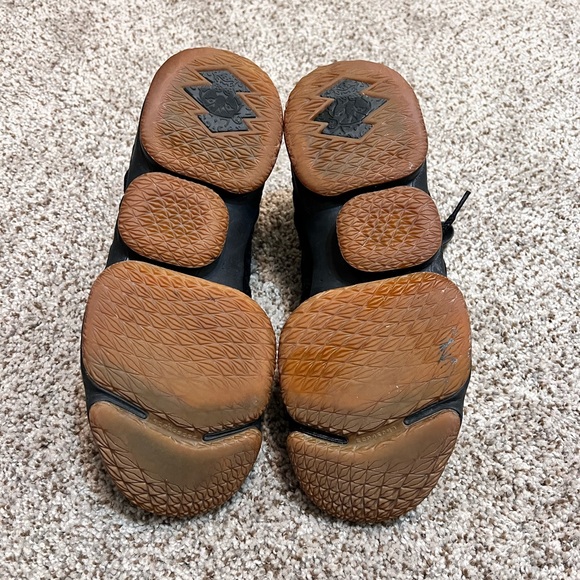Nike LeBron 15 'Black Gum' 2017 size 10.5 - Picture 8 of 10